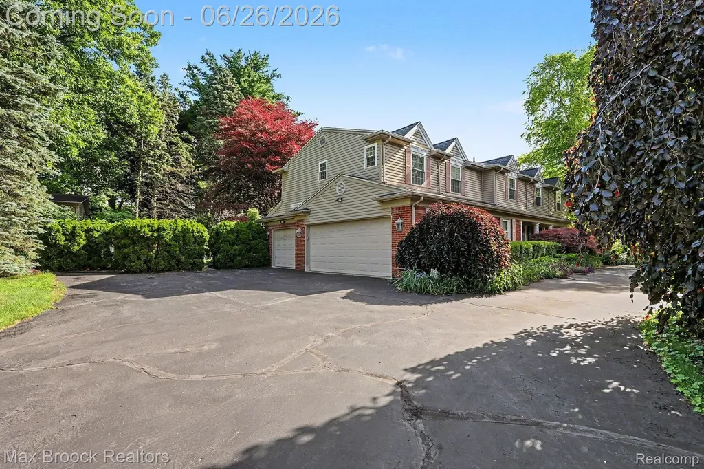 3794 Shellmarr Lane Bloomfield Hills City MI 48302