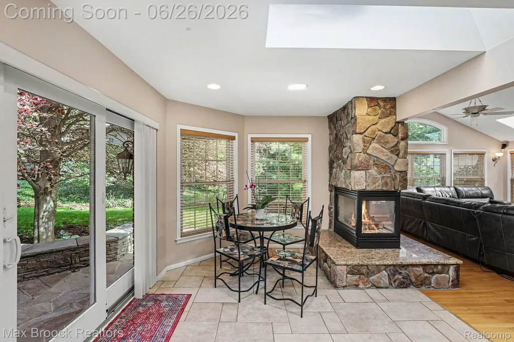 3794 Shellmarr Lane Bloomfield Hills City MI 48302