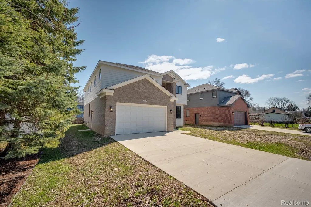 2911 Walsh Drive Rochester Hills City MI 48309