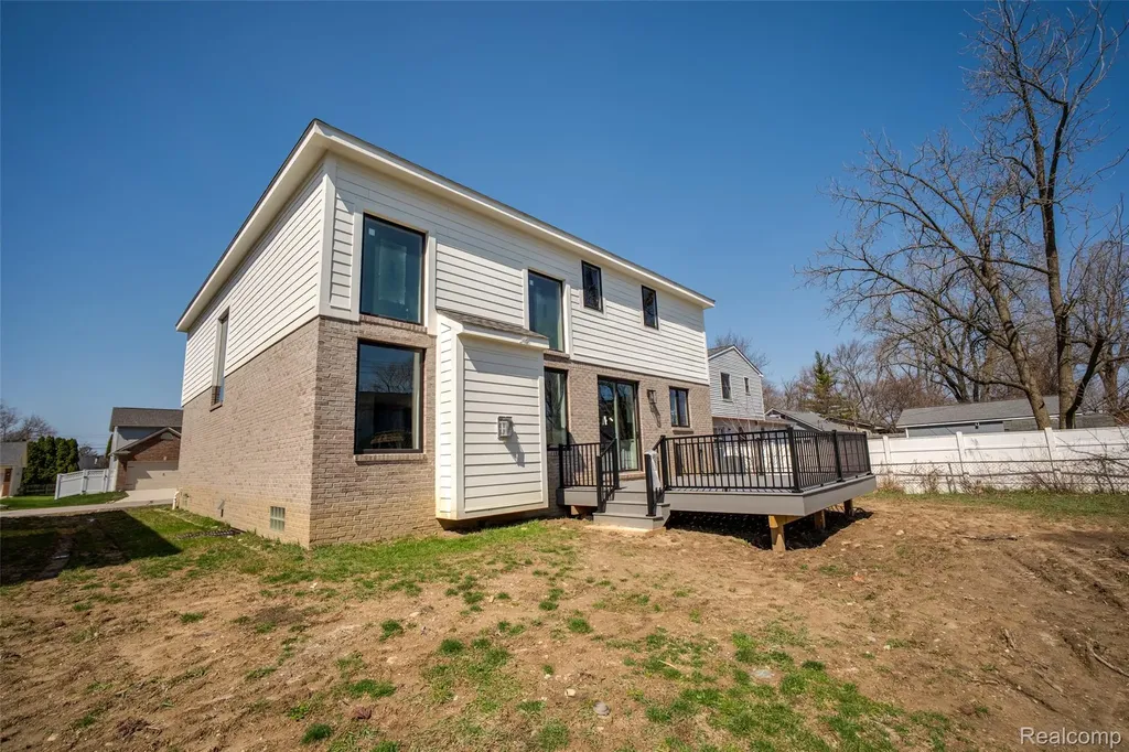 2911 Walsh Drive Rochester Hills City MI 48309