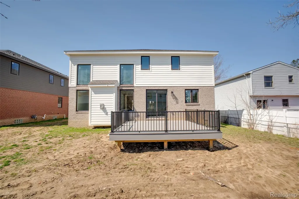 2911 Walsh Drive Rochester Hills City MI 48309