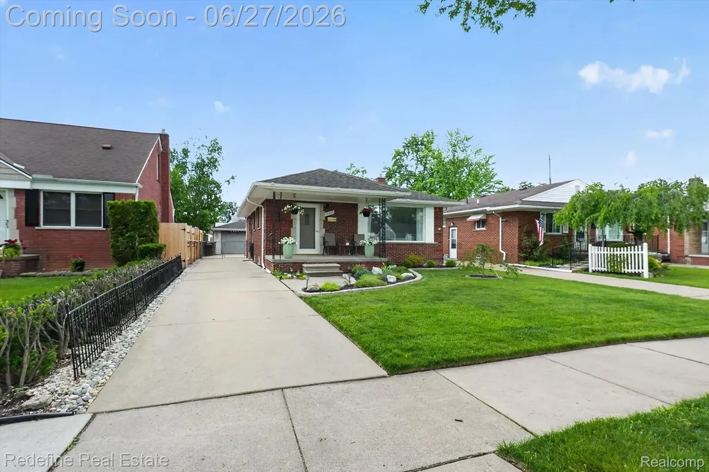 13547 Brest Street Southgate City MI 48195