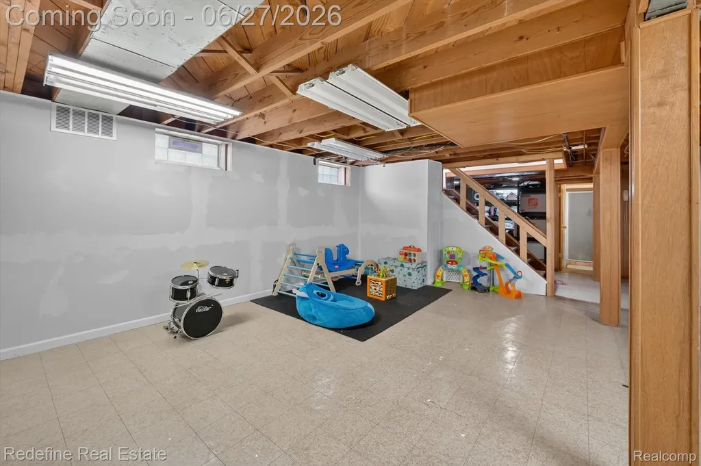 13547 Brest Street Southgate City MI 48195