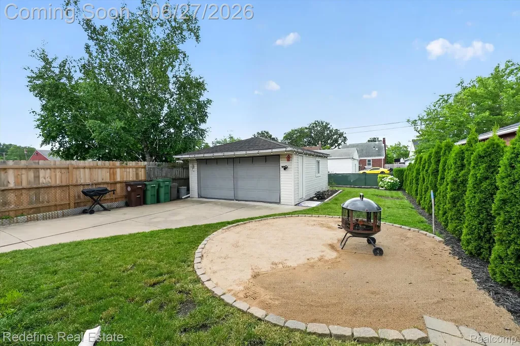 13547 Brest Street Southgate City MI 48195