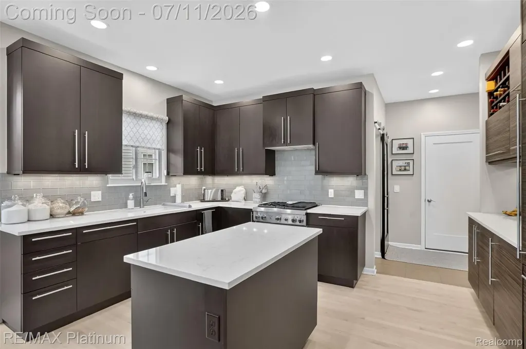 4455 Villa France Drive Genoa Township MI 48116