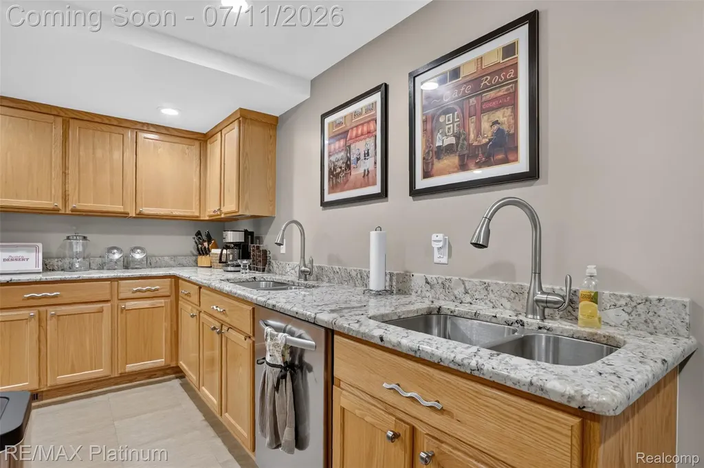 4455 Villa France Drive Genoa Township MI 48116