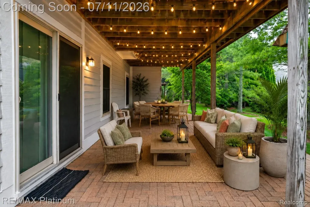 4455 Villa France Drive Genoa Township MI 48116