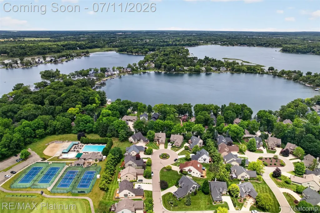 4455 Villa France Drive Genoa Township MI 48116