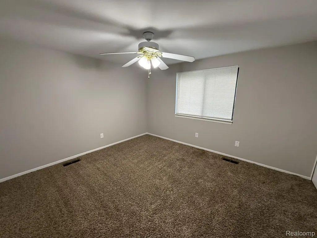 27153 Farmbrook Villa Drive Southfield City MI 48034
