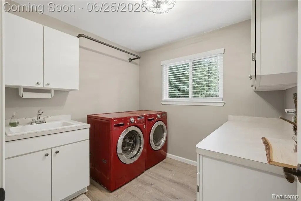 5762 Garnet Circle Independence Charter Township MI 48348