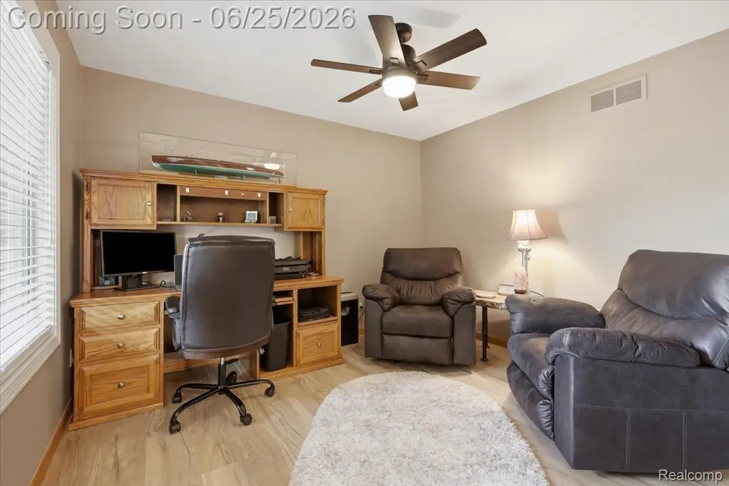 5762 Garnet Circle Independence Charter Township MI 48348