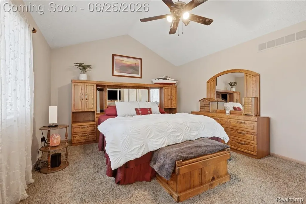 5762 Garnet Circle Independence Charter Township MI 48348