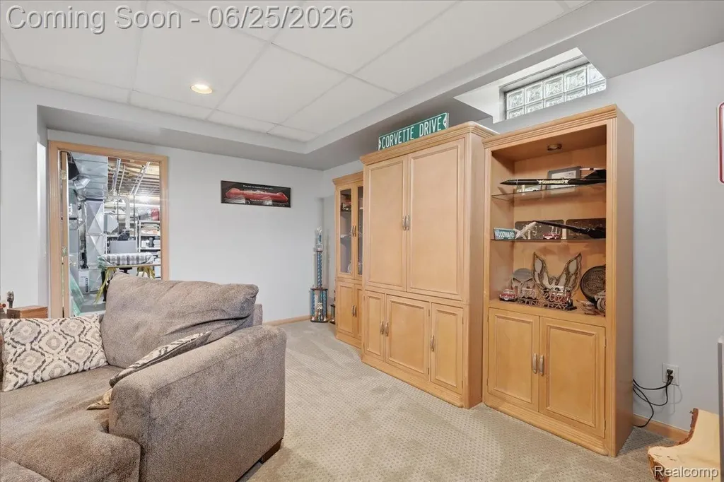 5762 Garnet Circle Independence Charter Township MI 48348