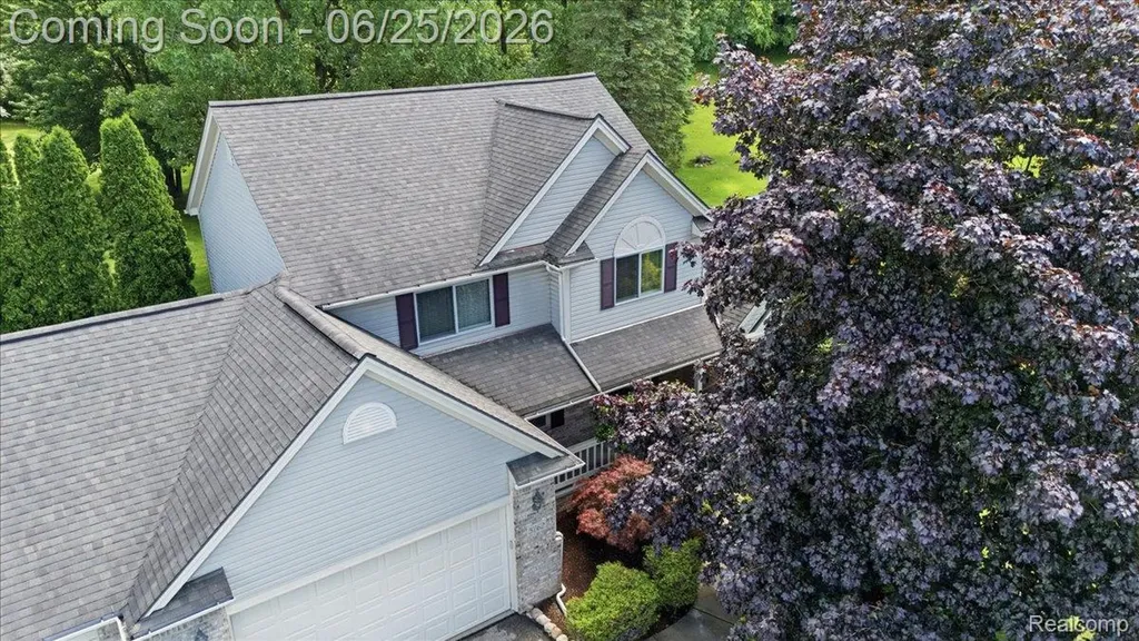 5762 Garnet Circle Independence Charter Township MI 48348
