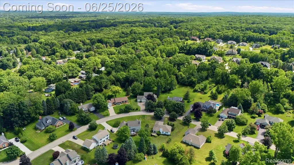 5762 Garnet Circle Independence Charter Township MI 48348