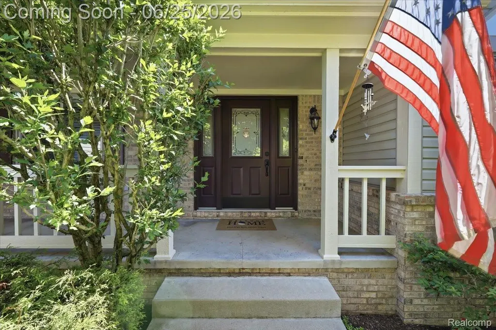 5762 Garnet Circle Independence Charter Township MI 48348