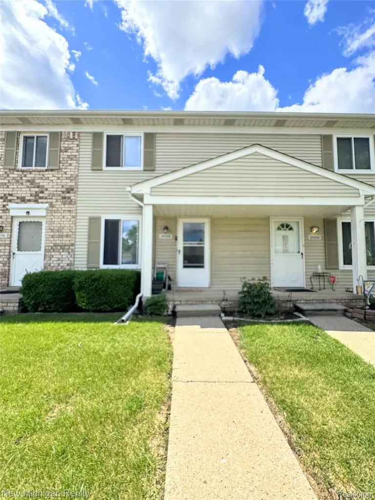 29208 Brittany Drive Roseville City MI 48066