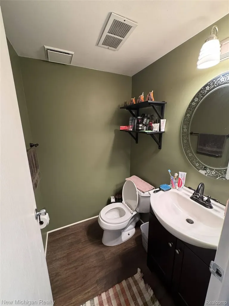 29208 Brittany Drive Roseville City MI 48066