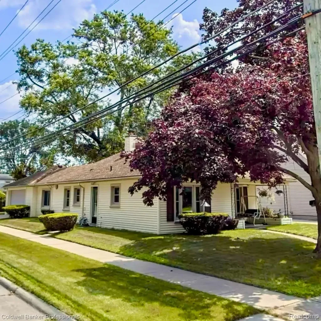 7332 N Vernon Street E Dearborn Heights City MI 48127