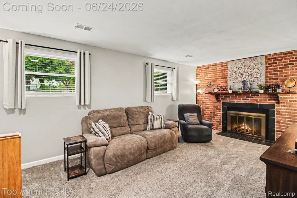 41636 Tetley Drive Sterling Heights City MI 48313