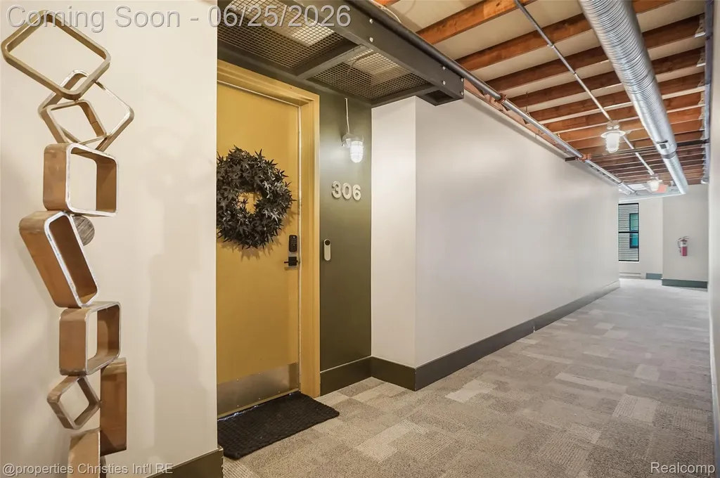 111 N Main Street Royal Oak City MI 48067