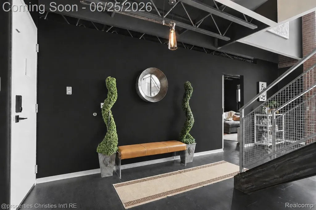 111 N Main Street Royal Oak City MI 48067