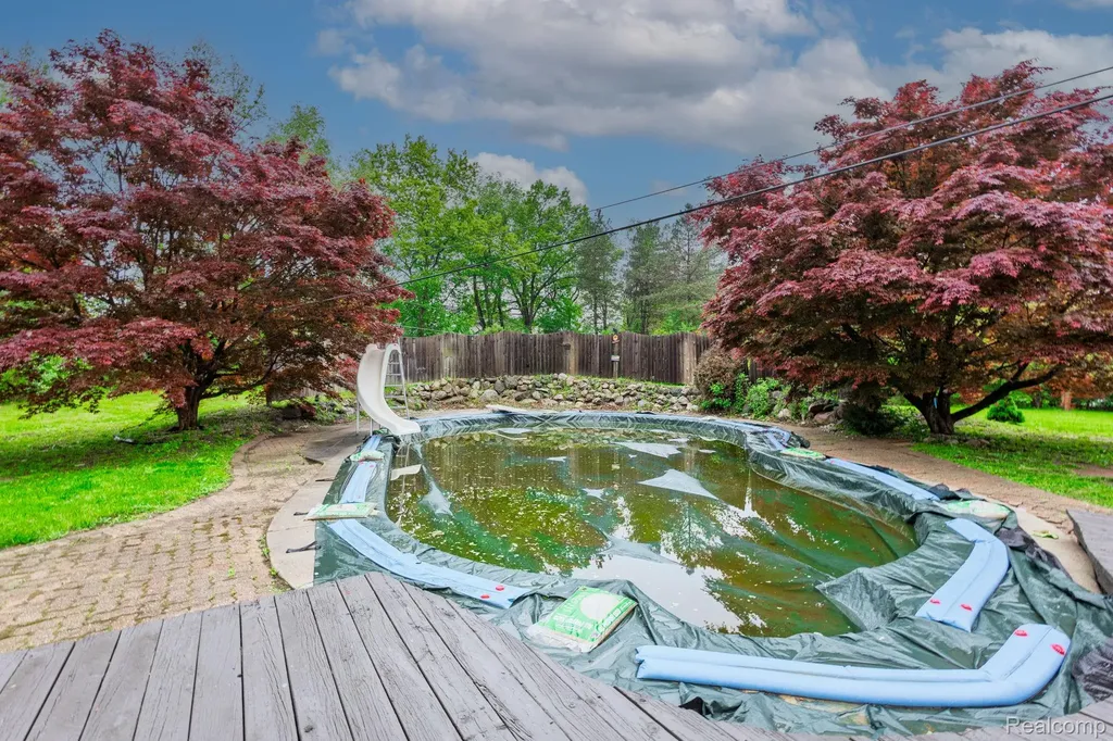 59663 Pettengill Drive Lyon Charter Township MI 48165