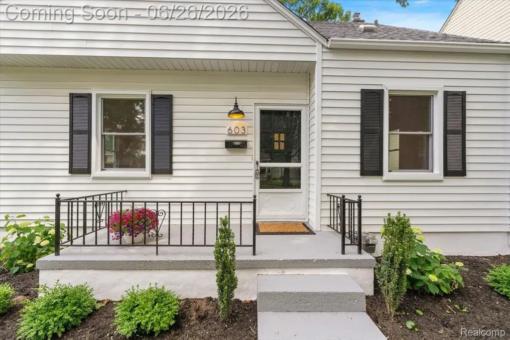603 S Vermont Avenue Royal Oak City MI 48067