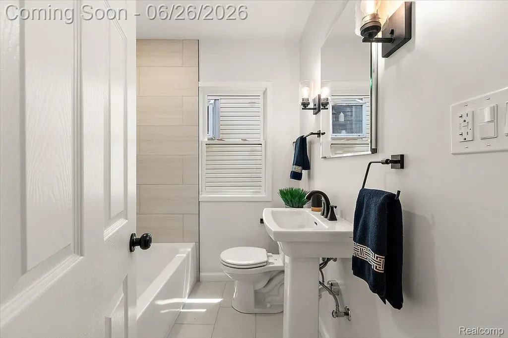 603 S Vermont Avenue Royal Oak City MI 48067