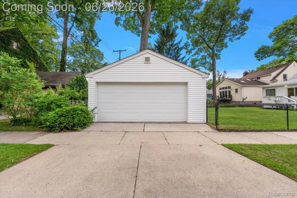 603 S Vermont Avenue Royal Oak City MI 48067