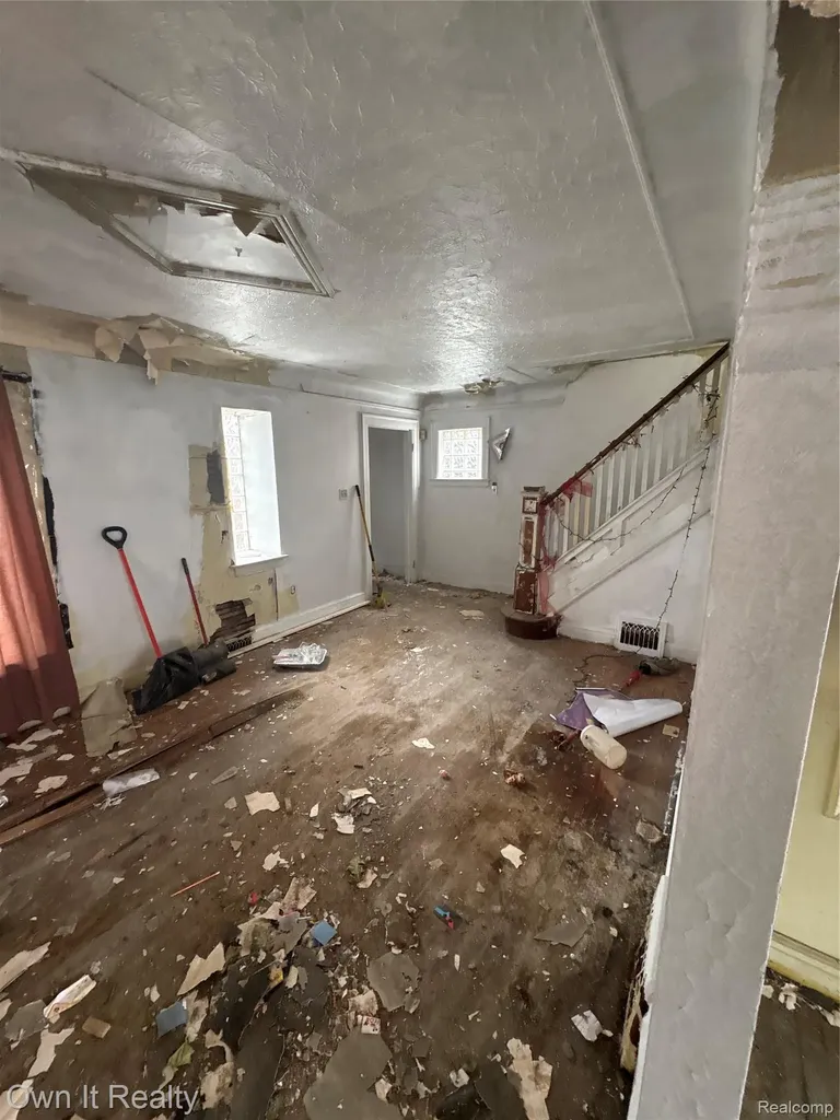 15343 Whitcomb Street Detroit City MI 48227