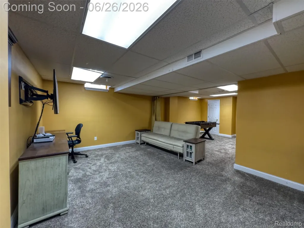 1842 Enterprise Drive Troy City MI 48083