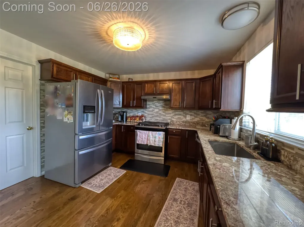 1842 Enterprise Drive Troy City MI 48083