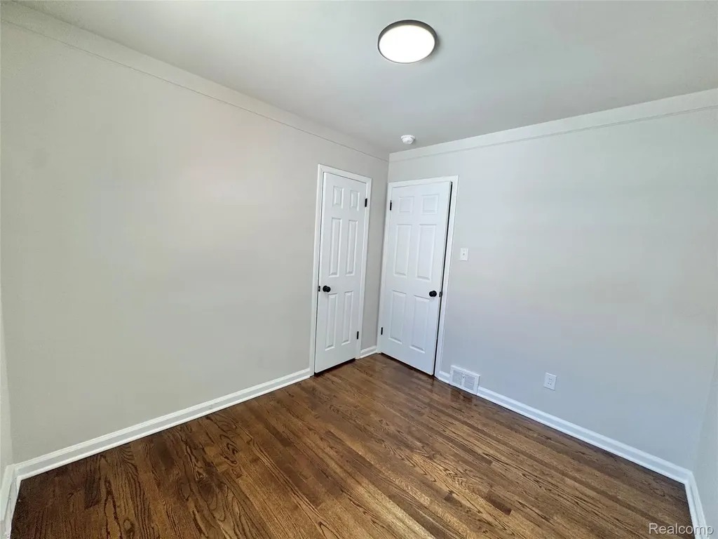 7751 Cortland Avenue Allen Park City MI 48101