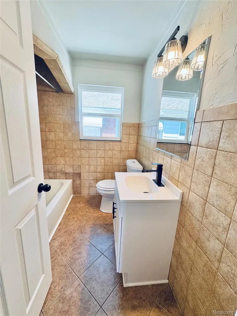 7751 Cortland Avenue Allen Park City MI 48101
