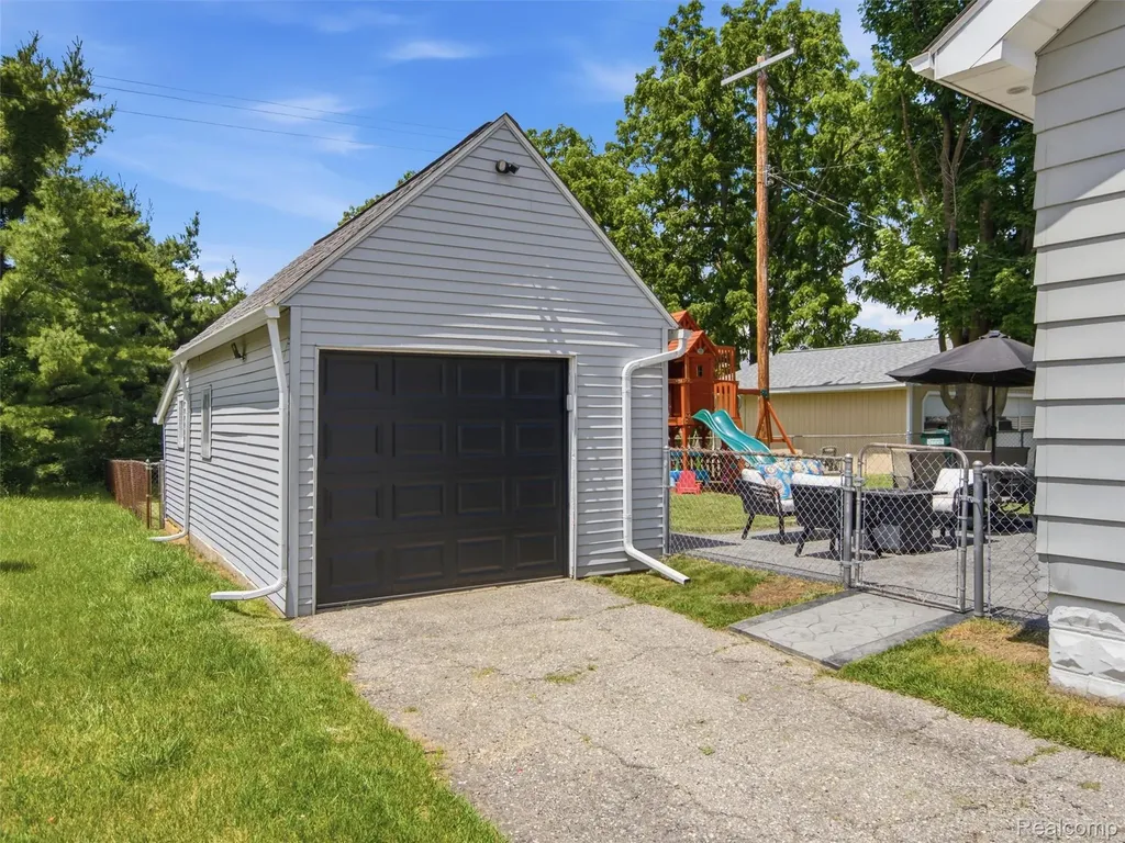 243 N Church Street Ortonville Village MI 48462