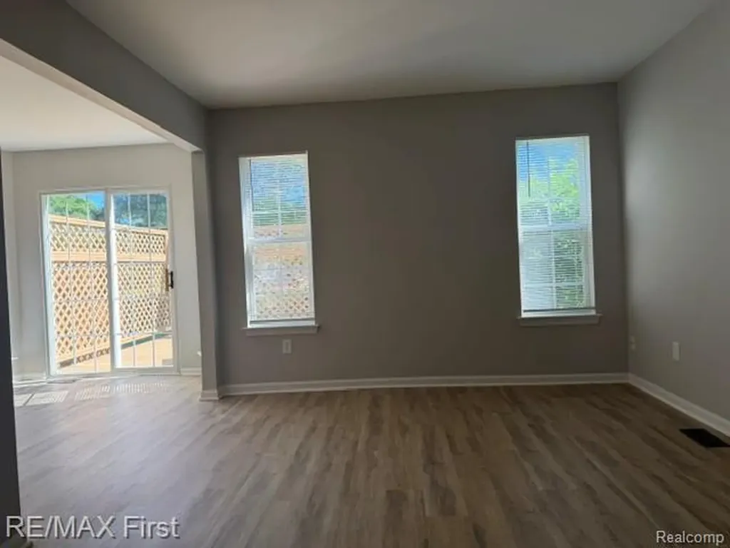3865 Hunters Way Court Canton Charter Township MI 48188