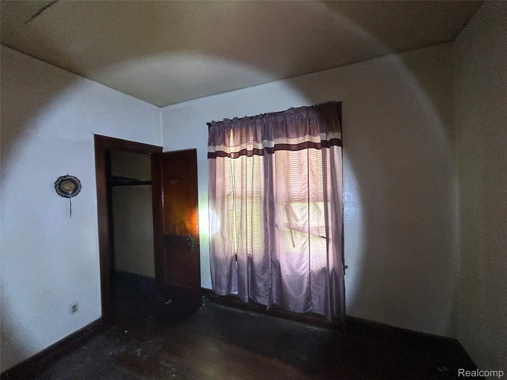 5050 Seminole Street Detroit City MI 48213
