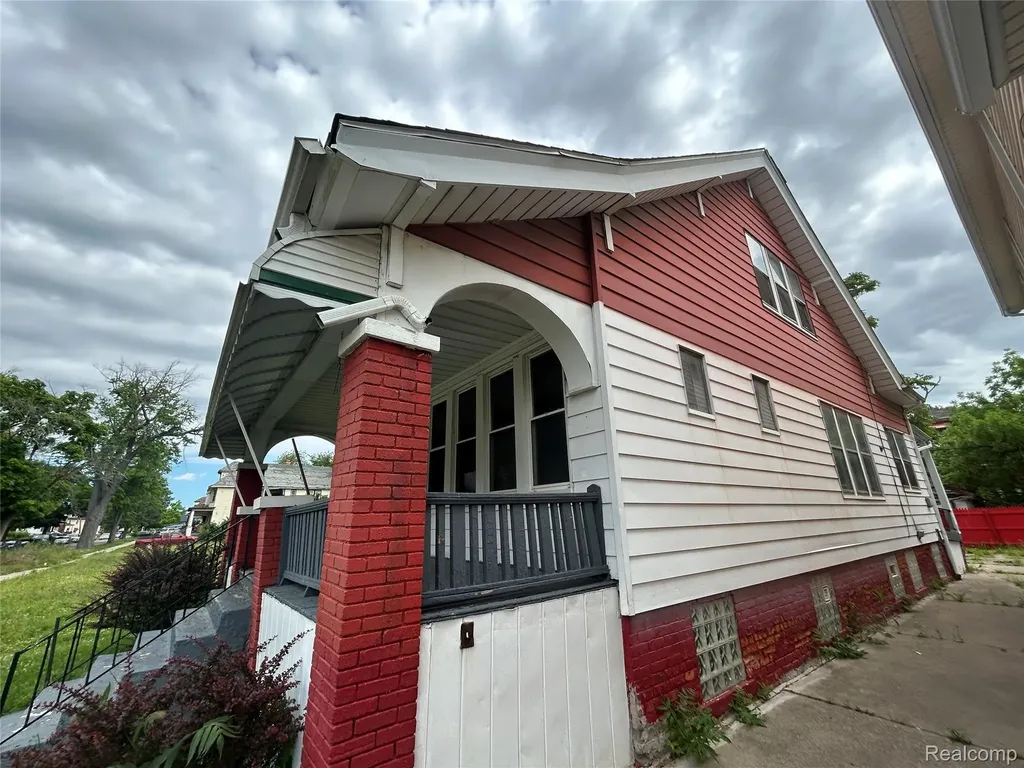 5050 Seminole Street Detroit City MI 48213