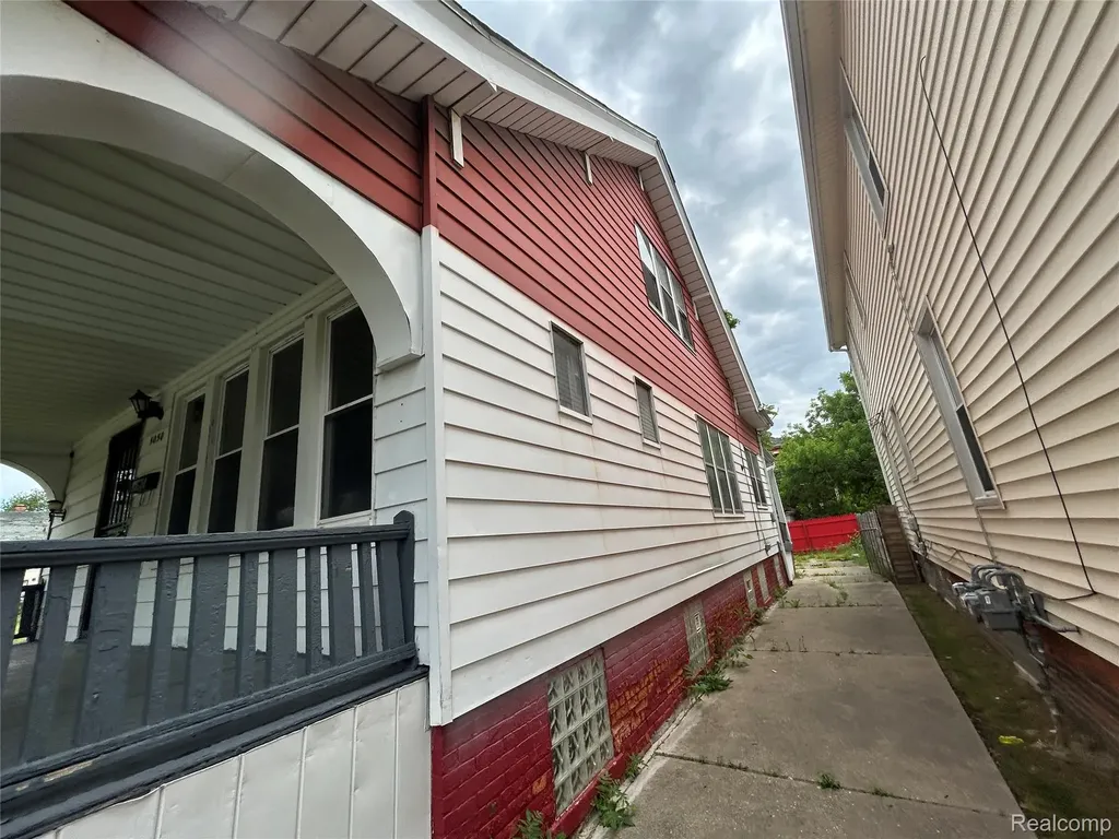5050 Seminole Street Detroit City MI 48213