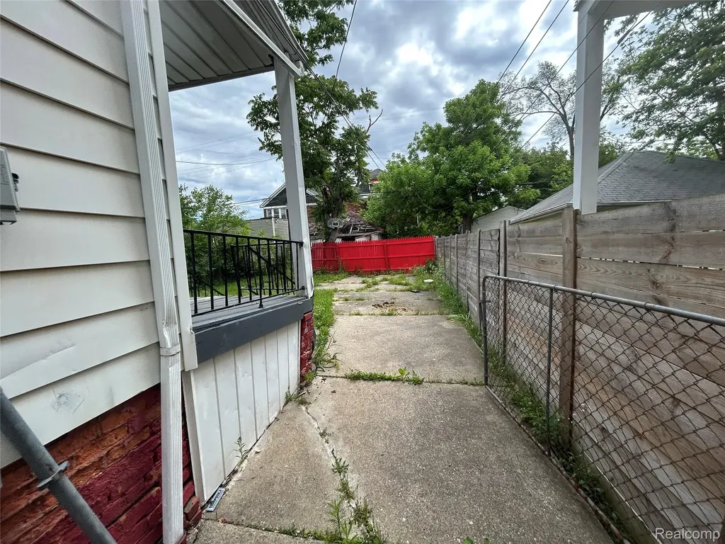 5050 Seminole Street Detroit City MI 48213