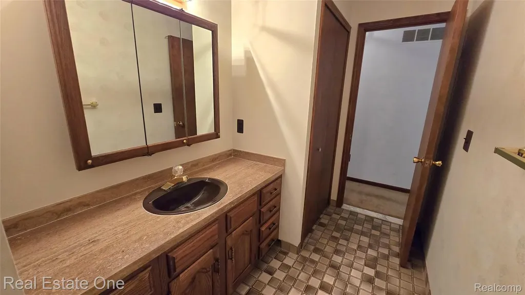 8950 Wise Road Commerce Charter Township MI 48382