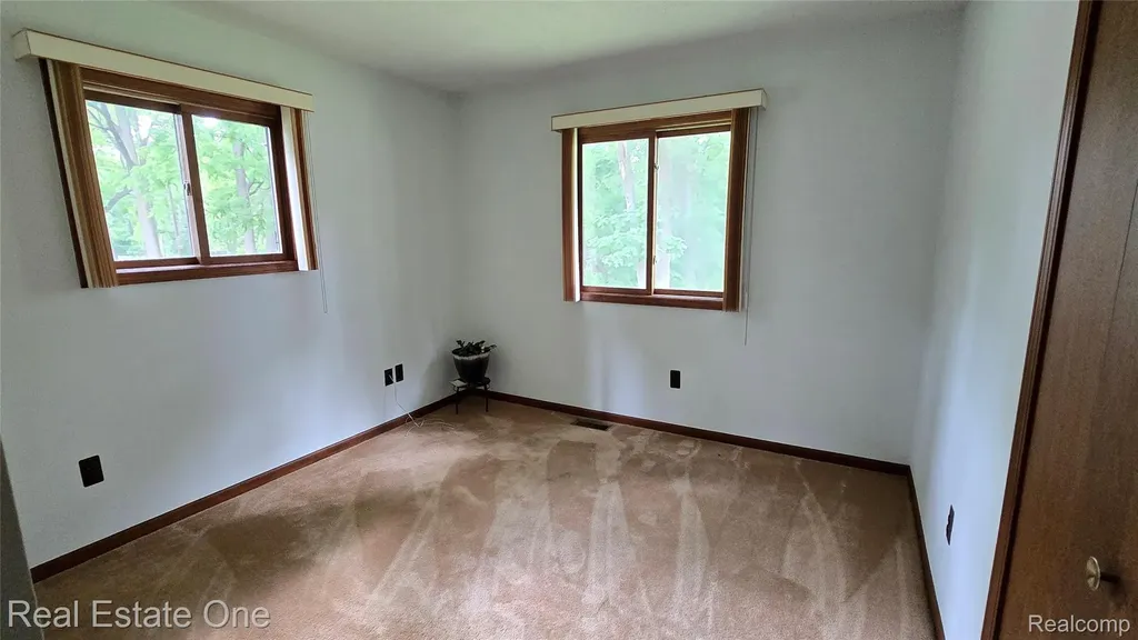 8950 Wise Road Commerce Charter Township MI 48382