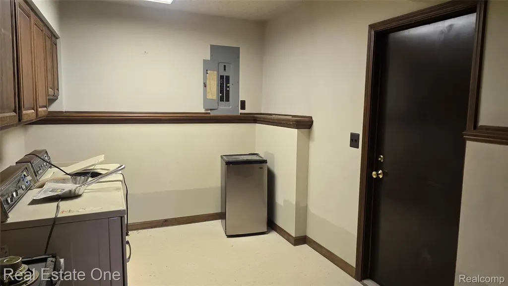 8950 Wise Road Commerce Charter Township MI 48382
