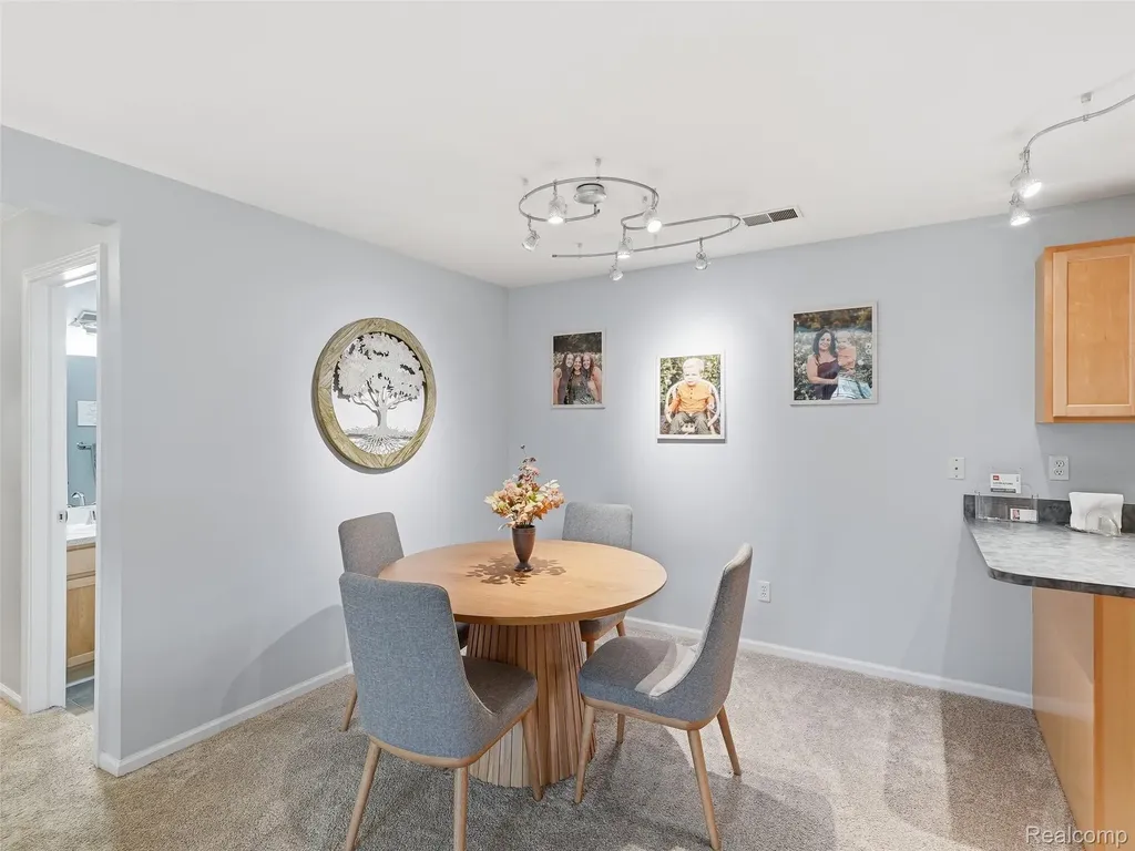 2858 Cottonwood Dr. Drive Waterford Charter Township MI 48328