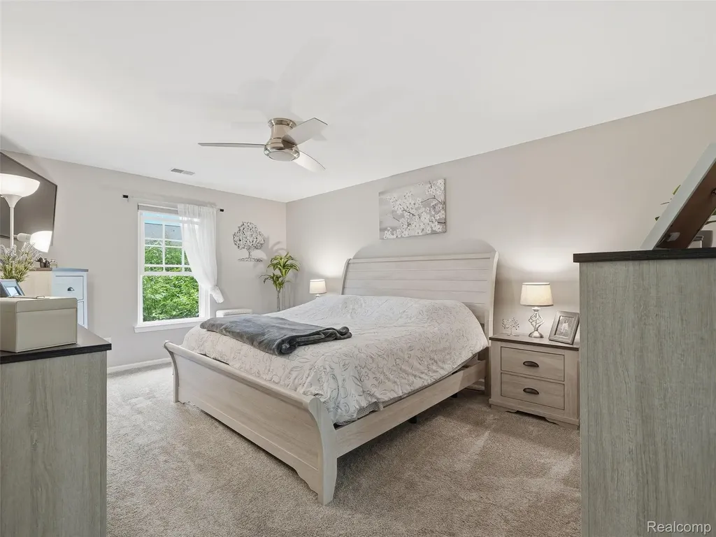 2858 Cottonwood Dr. Drive Waterford Charter Township MI 48328