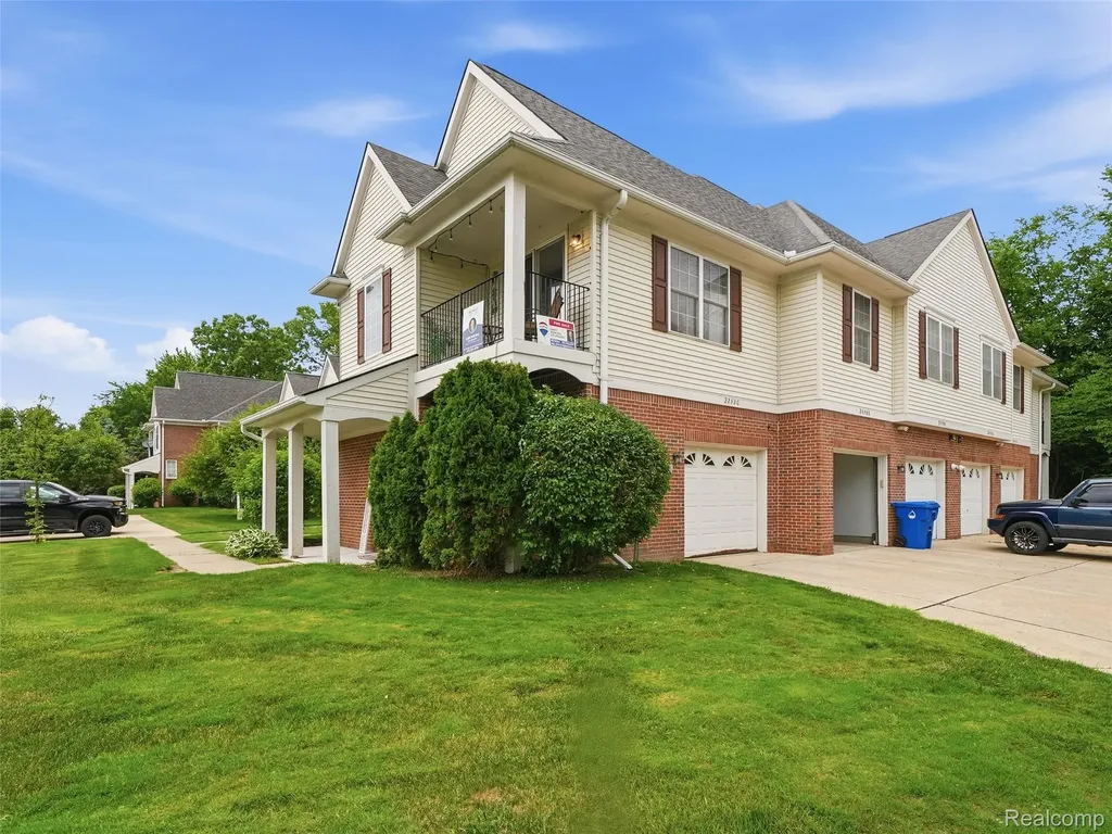 2858 Cottonwood Dr. Drive Waterford Charter Township MI 48328