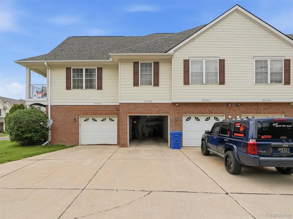 2858 Cottonwood Dr. Drive Waterford Charter Township MI 48328