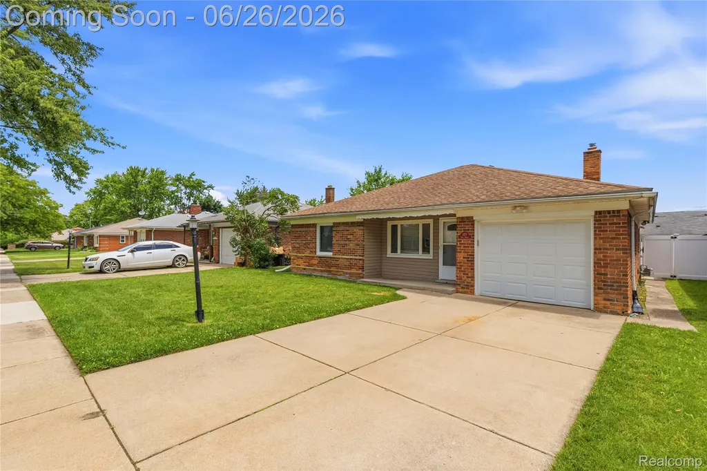 1075 12th Street Wyandotte City MI 48192