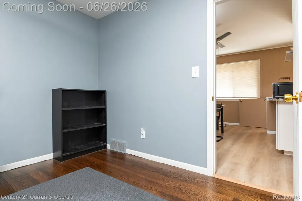 3220 Alice Street Dearborn City MI 48124